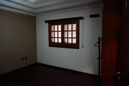 Casa para alugar com 468m², 5 quartos e 4 vagasQuarto 2