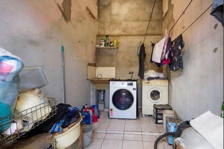 Casa à venda com 85m², 3 quartos e sem vagaÁrea de serviço