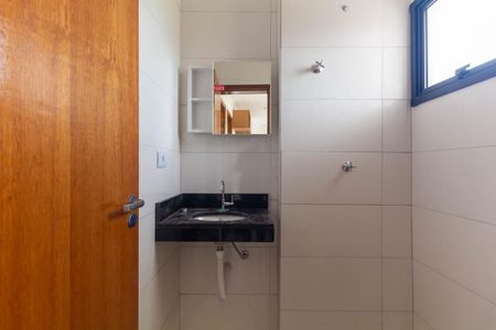 Apartamento à venda com 76m², 2 quartos e sem vaga Apartamento à venda com 76m², 2 quartos e sem vagaBanheiro