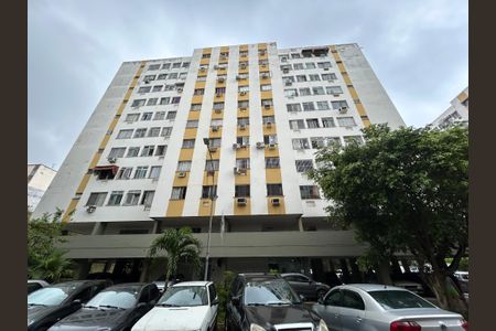 Apartamento à venda com 52m², 2 quartos e 2 vagasFachada do bloco