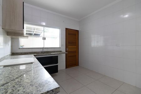 Casa à venda com 85m², 2 quartos e 2 vagasCozinha