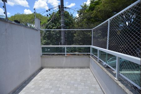 Apartamento para alugar com 45m², 2 quartos e 1 vagaSacada