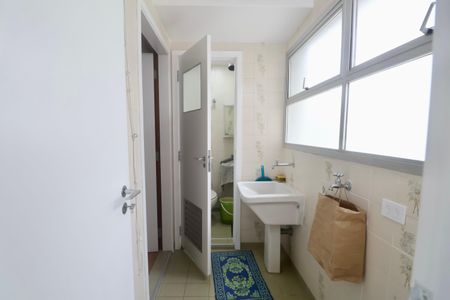 Apartamento para alugar com 106m², 3 quartos e 1 vagaÁrea de Serviço