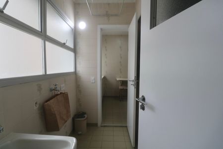 Apartamento para alugar com 106m², 3 quartos e 1 vagaÁrea de Serviço