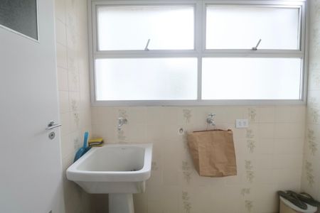 Apartamento para alugar com 106m², 3 quartos e 1 vagaÁrea de Serviço