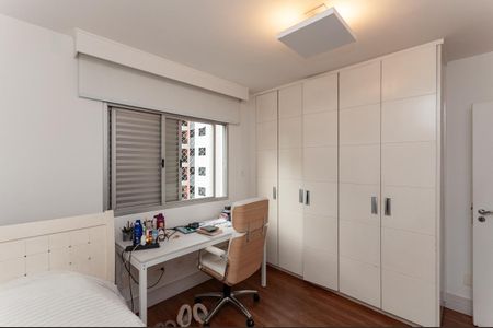 Apartamento para alugar com 240m², 3 quartos e 2 vagasQuarto 3 Suíte