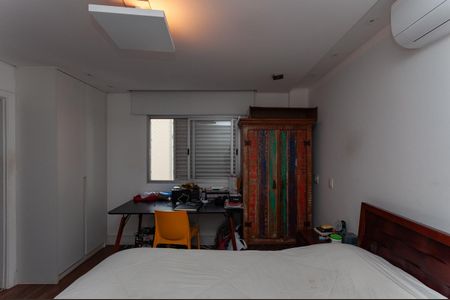 Apartamento para alugar com 240m², 3 quartos e 2 vagasQuarto 2 Suíte