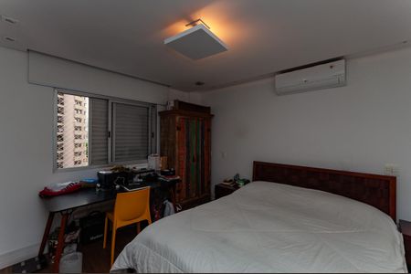 Apartamento para alugar com 240m², 3 quartos e 2 vagasQuarto 2 Suíte