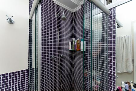 Apartamento para alugar com 240m², 3 quartos e 2 vagasBanheiro do quarto 3 Suíte