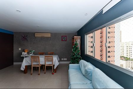 Apartamento para alugar com 240m², 3 quartos e 2 vagasSala