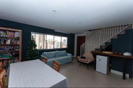 Apartamento para alugar com 240m², 3 quartos e 2 vagasSala