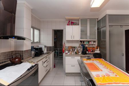 Apartamento para alugar com 240m², 3 quartos e 2 vagasCozinha