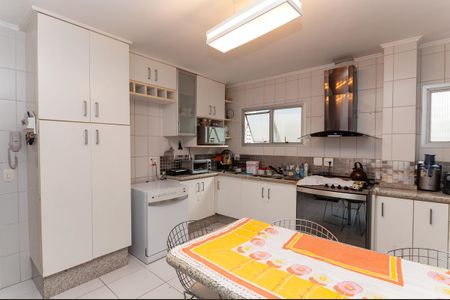 Apartamento para alugar com 240m², 3 quartos e 2 vagasCozinha