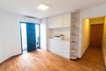 Apartamento à venda com 290m², 5 quartos e 3 vagasSuite