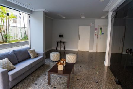 Apartamento à venda com 290m², 5 quartos e 3 vagasHall social