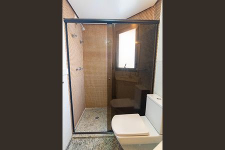 Apartamento à venda com 290m², 5 quartos e 3 vagasBanheiro 1 Detalhe