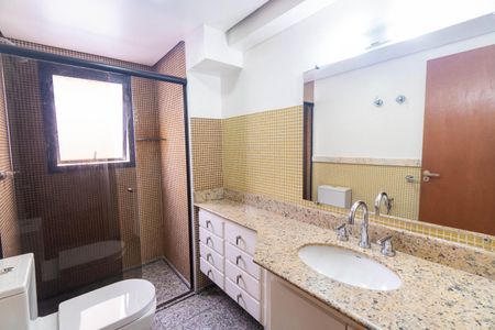 Apartamento à venda com 290m², 5 quartos e 3 vagasBanheiro 2