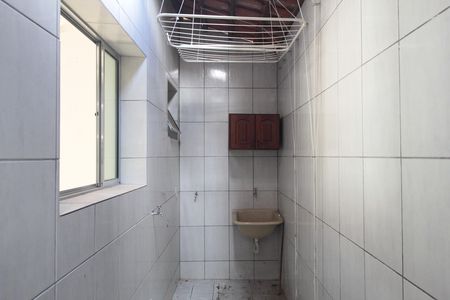 Casa de condomínio à venda com 93m², 3 quartos e 1 vagaÁrea de Serviço