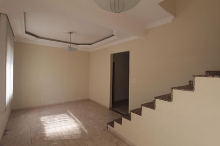 Sala de casa de condomínio à venda com 3 quartos, 93m² em Jardim Guanabara, Belo Horizonte