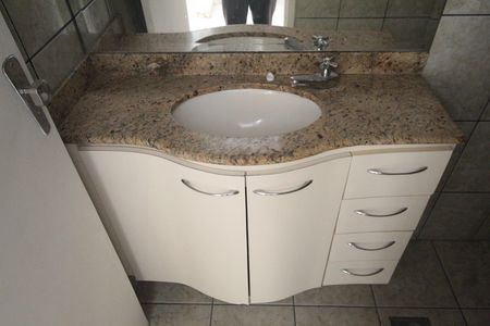 Casa de condomínio à venda com 93m², 3 quartos e 1 vagaBanheiro Social