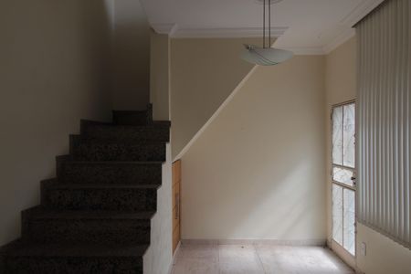 Casa de condomínio à venda com 93m², 3 quartos e 1 vagaSala