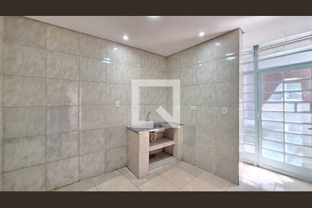 Casa para alugar com 300m², 6 quartos e 1 vagaCasa 1