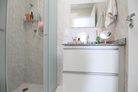 Casa de condomínio para alugar com 94m², 3 quartos e 2 vagasBanheiro 1