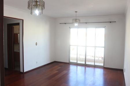 Sala de apartamento para alugar com 3 quartos, 108m² em Olímpico, São Caetano do Sul