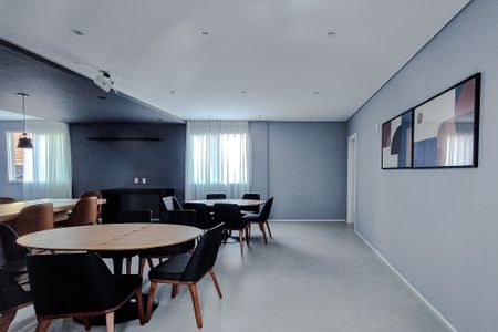 Apartamento à venda com 34m², 2 quartos e sem vagaÁrea comum