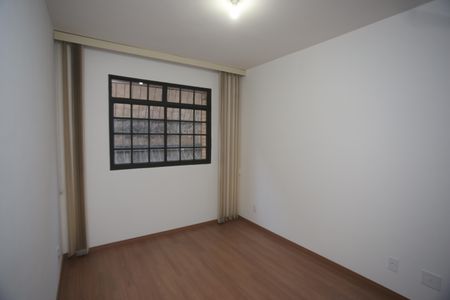 Apartamento para alugar com 60m², 2 quartos e 1 vagaQuarto 2
