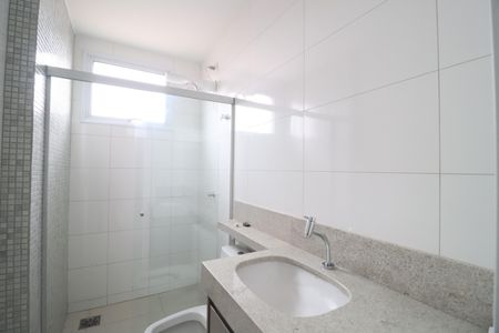 Apartamento para alugar com 146m², 3 quartos e 3 vagasBanheiro do Quarto 1