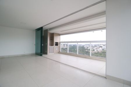 Apartamento para alugar com 146m², 3 quartos e 3 vagasSala