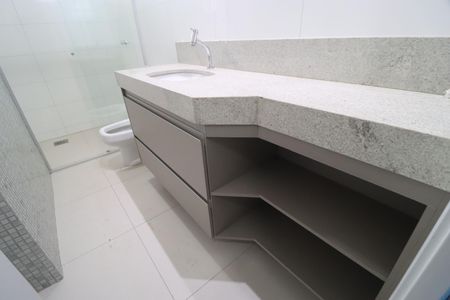 Apartamento para alugar com 146m², 3 quartos e 3 vagasBanheiro do Quarto 3