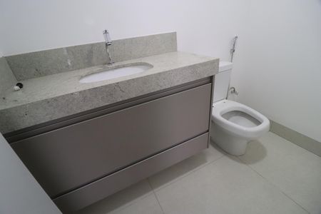 Apartamento para alugar com 146m², 3 quartos e 3 vagasLavabo