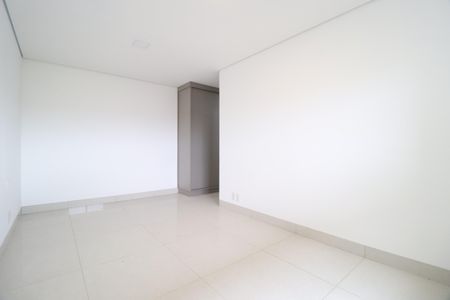 Apartamento para alugar com 146m², 3 quartos e 3 vagasQuarto 3 - Suíte