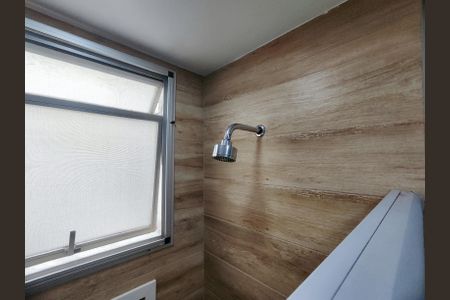 Apartamento à venda com 93m², 2 quartos e 1 vagaBanheiro social 