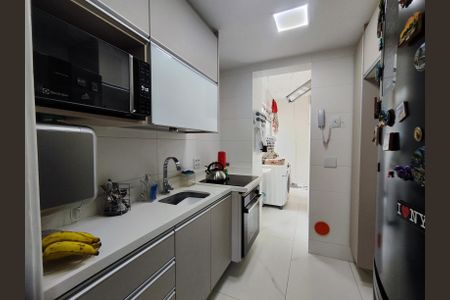Apartamento à venda com 93m², 2 quartos e 1 vagaCozinha