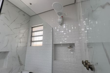 Casa à venda com 300m², 4 quartos e 2 vagas Casa à venda com 300m², 4 quartos e 2 vagasBanheiro da Suíte