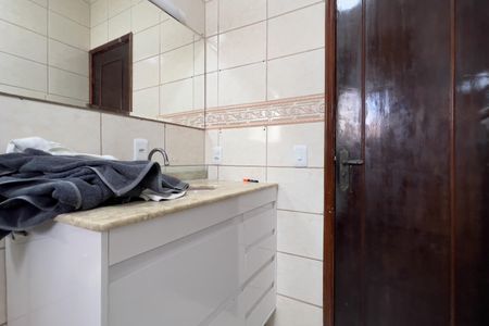 Casa à venda com 300m², 4 quartos e 2 vagas Casa à venda com 300m², 4 quartos e 2 vagasBanheiro