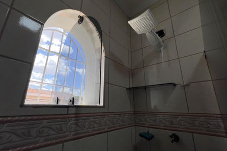 Casa à venda com 300m², 4 quartos e 2 vagas Casa à venda com 300m², 4 quartos e 2 vagasBanheiro