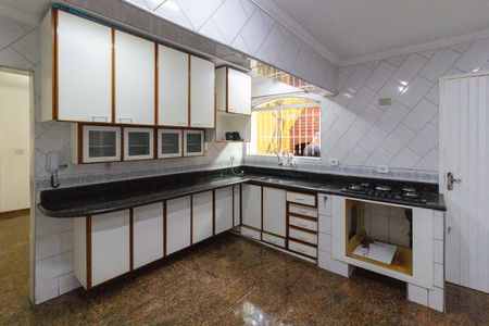 Casa para alugar com 188m², 4 quartos e 2 vagasCozinha