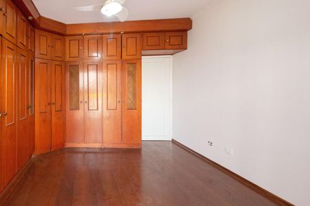 Casa para alugar com 188m², 4 quartos e 2 vagasQuarto 1 suíte