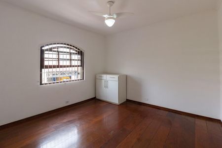 Casa para alugar com 188m², 4 quartos e 2 vagasQuarto 2