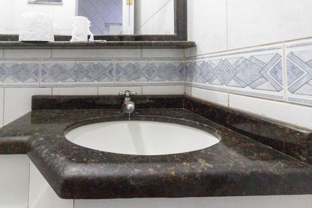 Casa para alugar com 188m², 4 quartos e 2 vagasLavabo