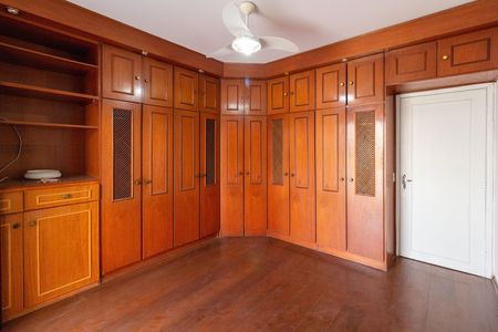Casa para alugar com 188m², 4 quartos e 2 vagasQuarto 1 suíte