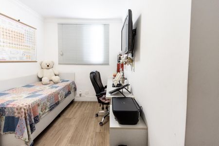 Apartamento à venda com 75m², 3 quartos e 1 vagaQuarto 2