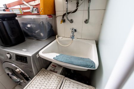 Apartamento à venda com 75m², 3 quartos e 1 vagaÁrea de Serviço