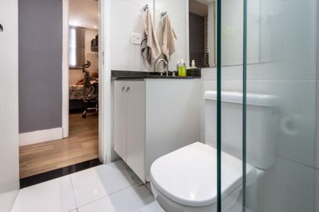 Apartamento à venda com 75m², 3 quartos e 1 vagaBanheiro do Corredor