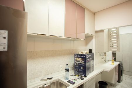 COZINHA de apartamento à venda com 3 quartos, 128m² em Parque Sao Domingos, São Paulo