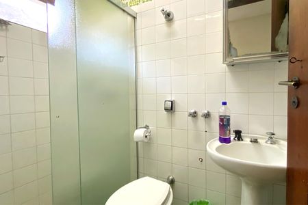 Casa à venda com 500m², 5 quartos e 4 vagasBanheiro de serviço